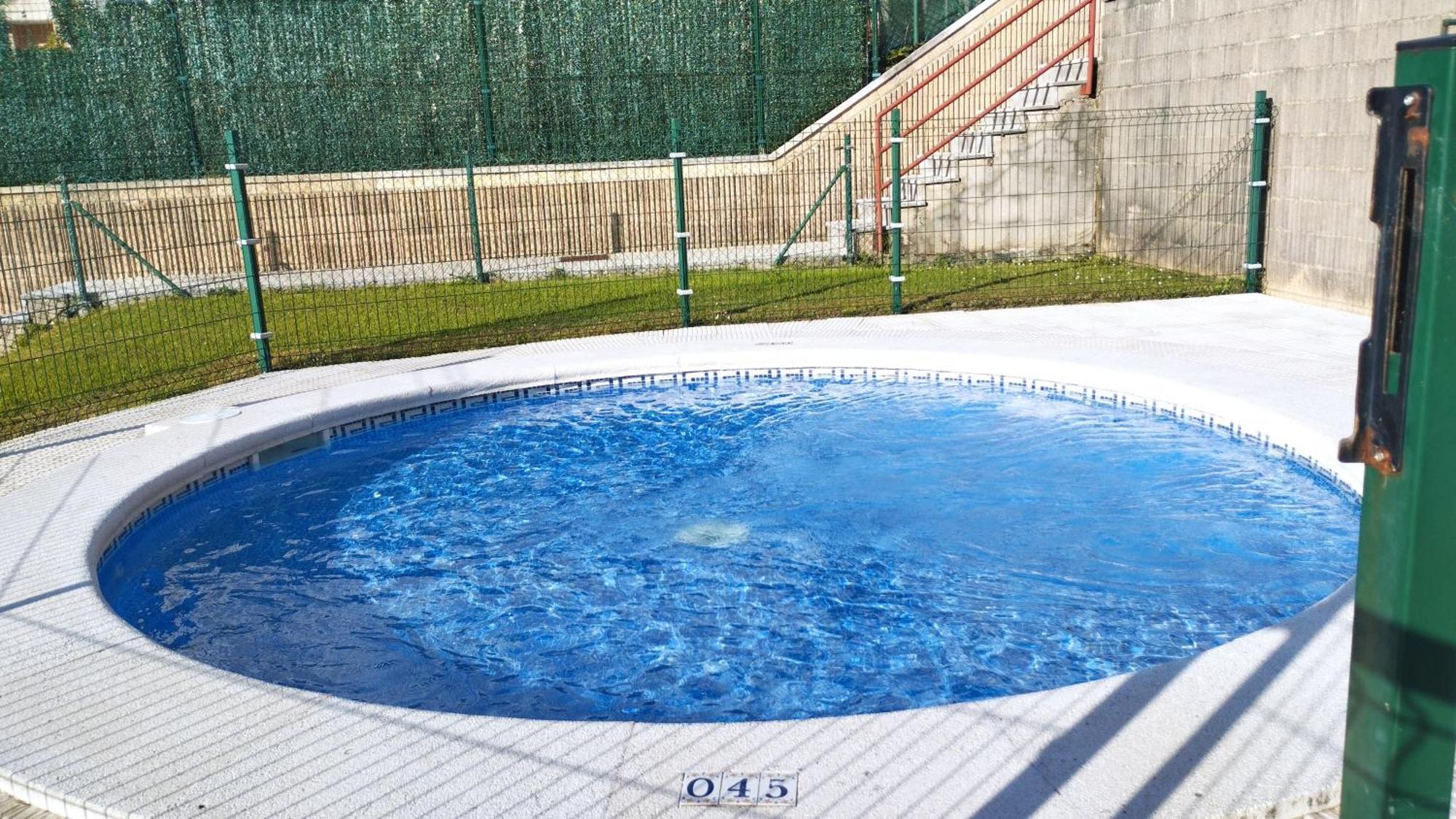 Apartment Aire Del Mar 리엔크레스 외부 사진